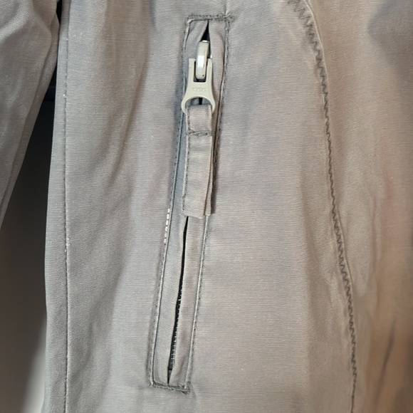 Beautiful Jacket - Picture 2 of 5